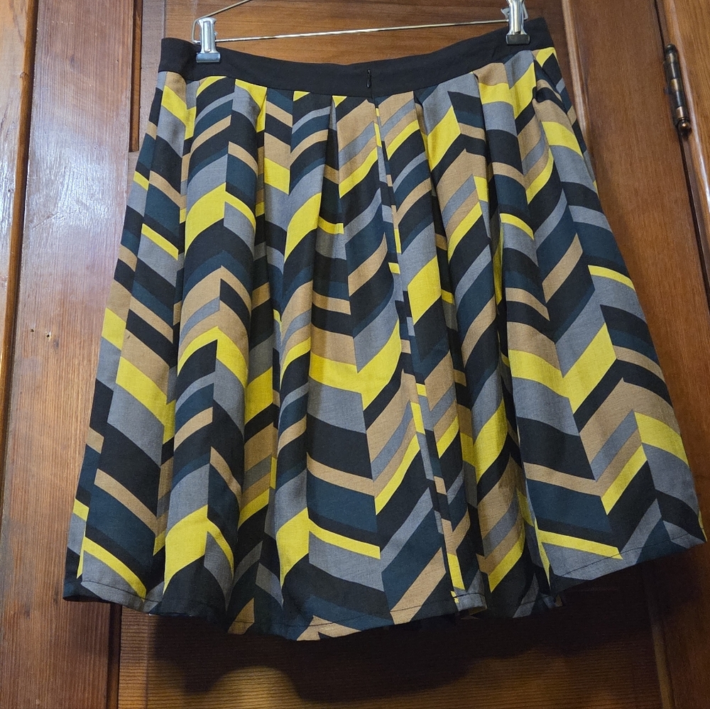 NWT Relished Pleated Chevron Print Skirt - Yellow, Gray & Black Sz XL - Picture 12 of 15